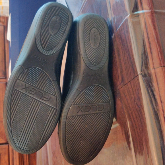 Black Ilara, Life Stride Memory Foam, size 8M - Picture 7 of 10